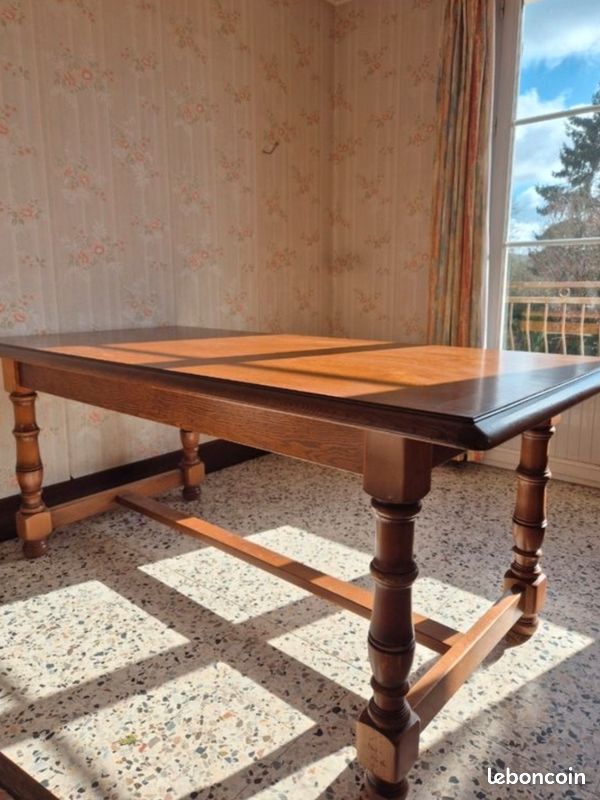 Table et chaises (image 2)