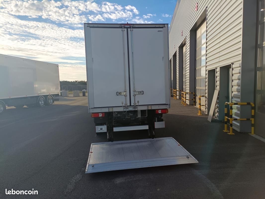 Iveco Daily CHASSIS CABINE FRIGO POSITIF/NEGATIF 12M3 160 CV RJ HAYON 3,5 T (image 7)