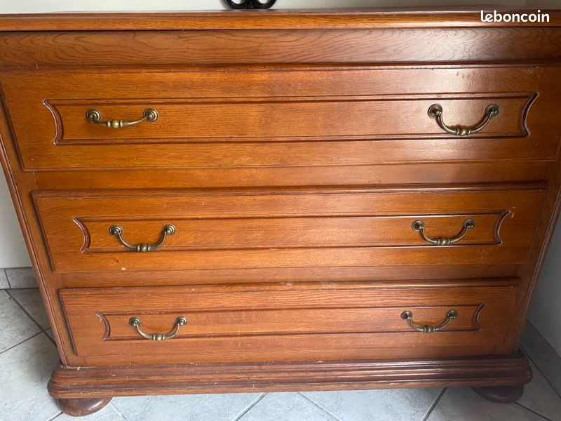 Commode (image 2)