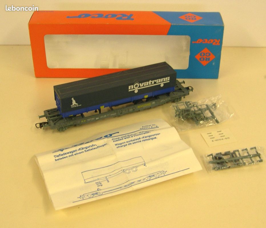 ROCO wagon kangourou avec conteneurs BAHNTRANS
