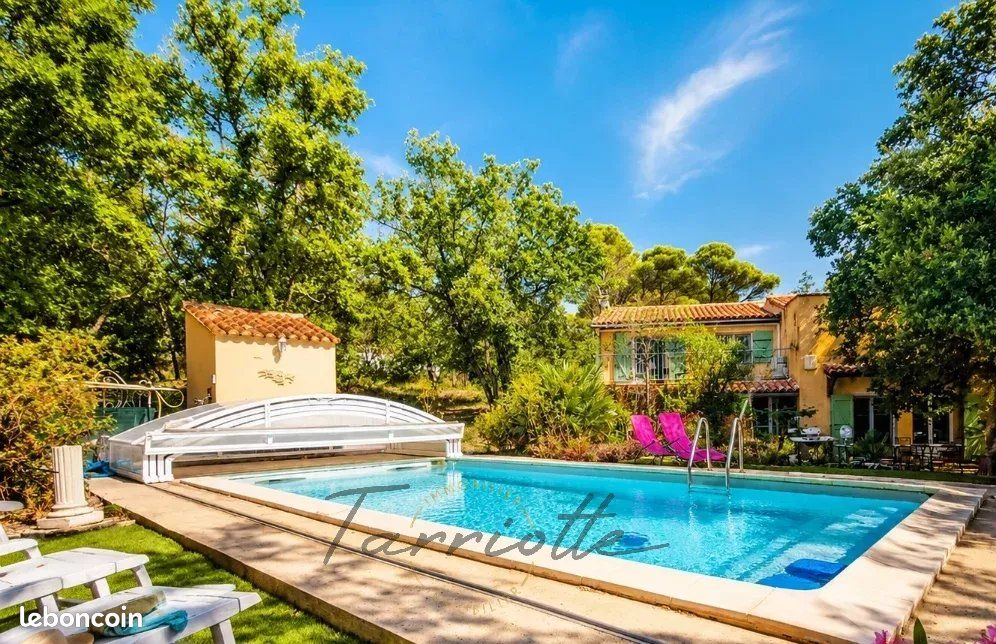 Maison 6 pièces 218 m² · à Montségur-sur-Lauzon · 218 m² · 595 000 €