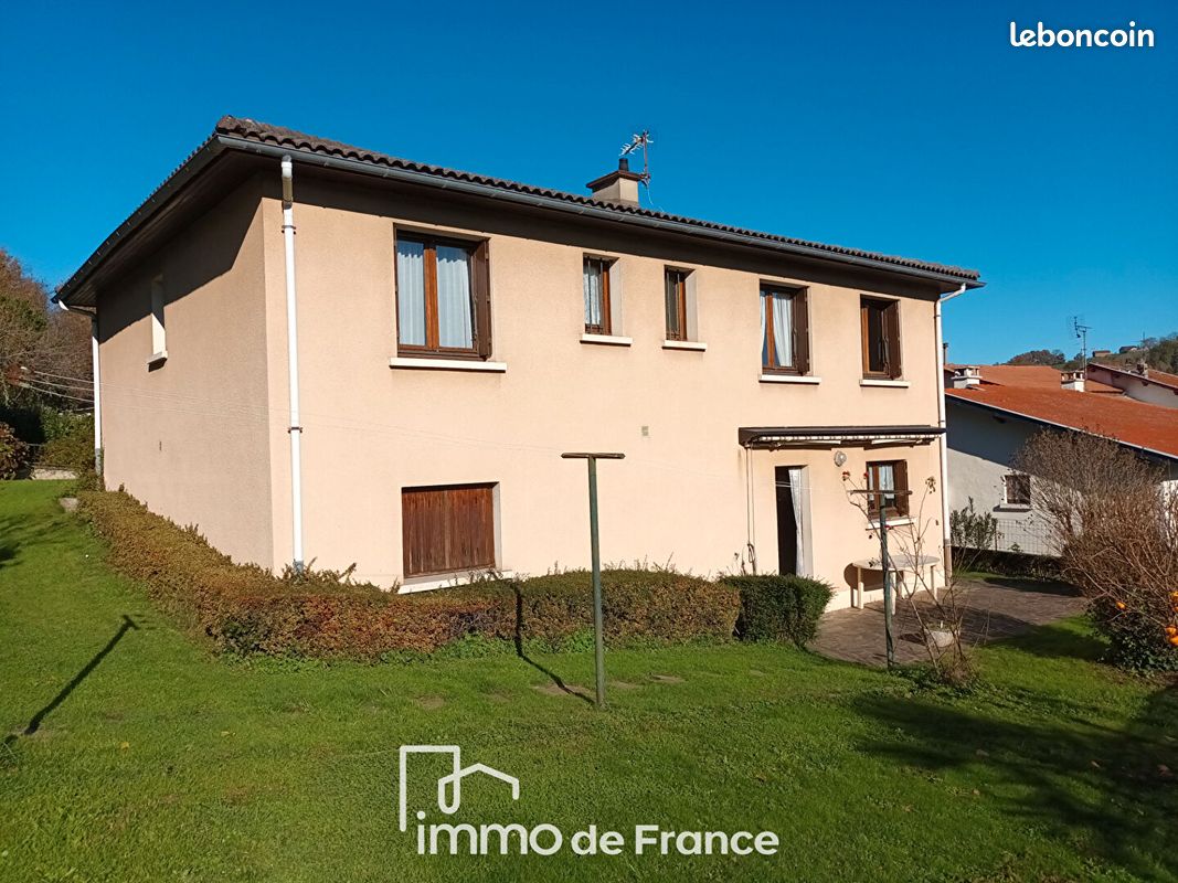 Maison 5 pièces 106 m² · à Decazeville · 106 m² · 138 000 €