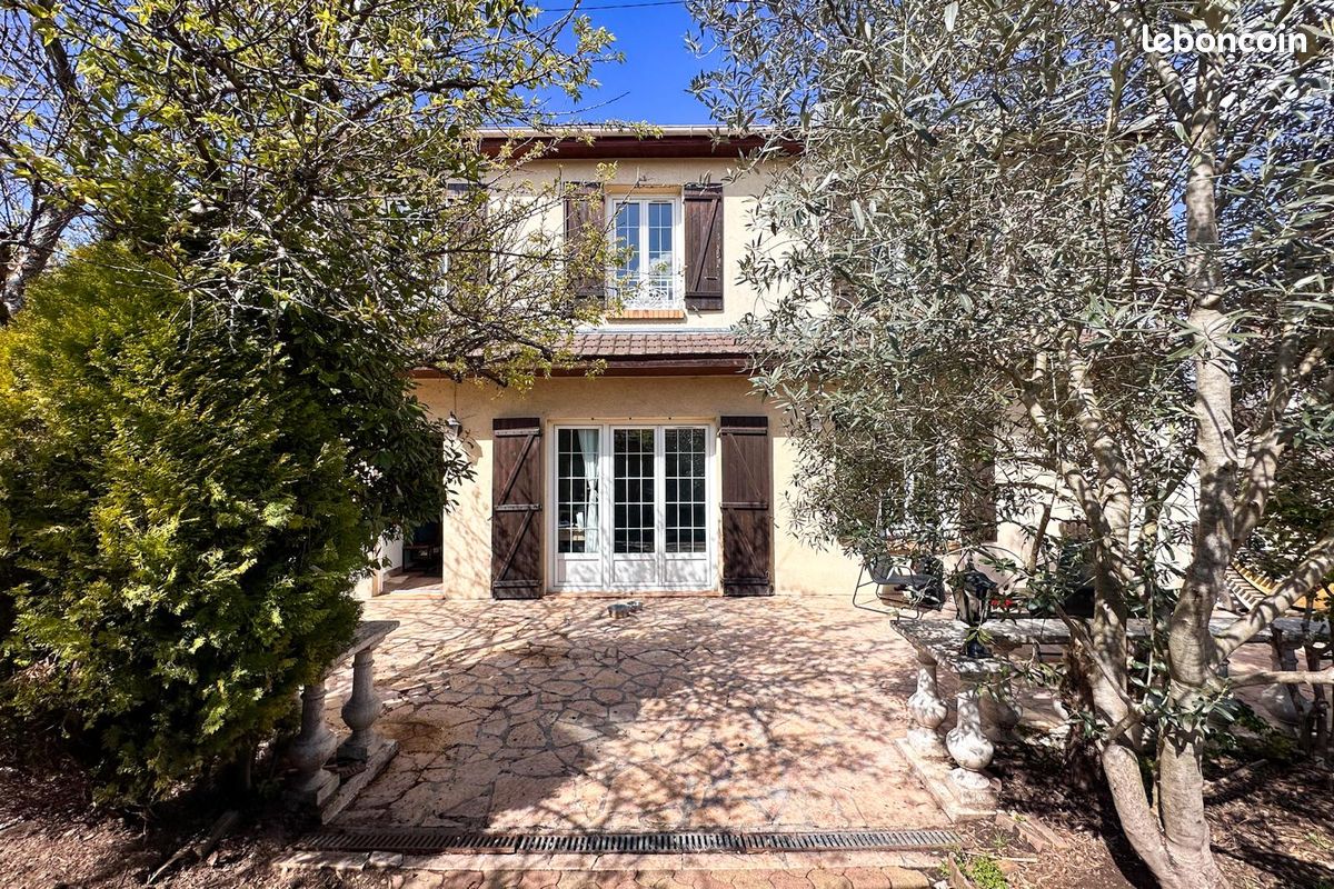 Maison 5 pièces 105 m² · à Conflans-Sainte-Honorine · 105 m² · 370 000 €