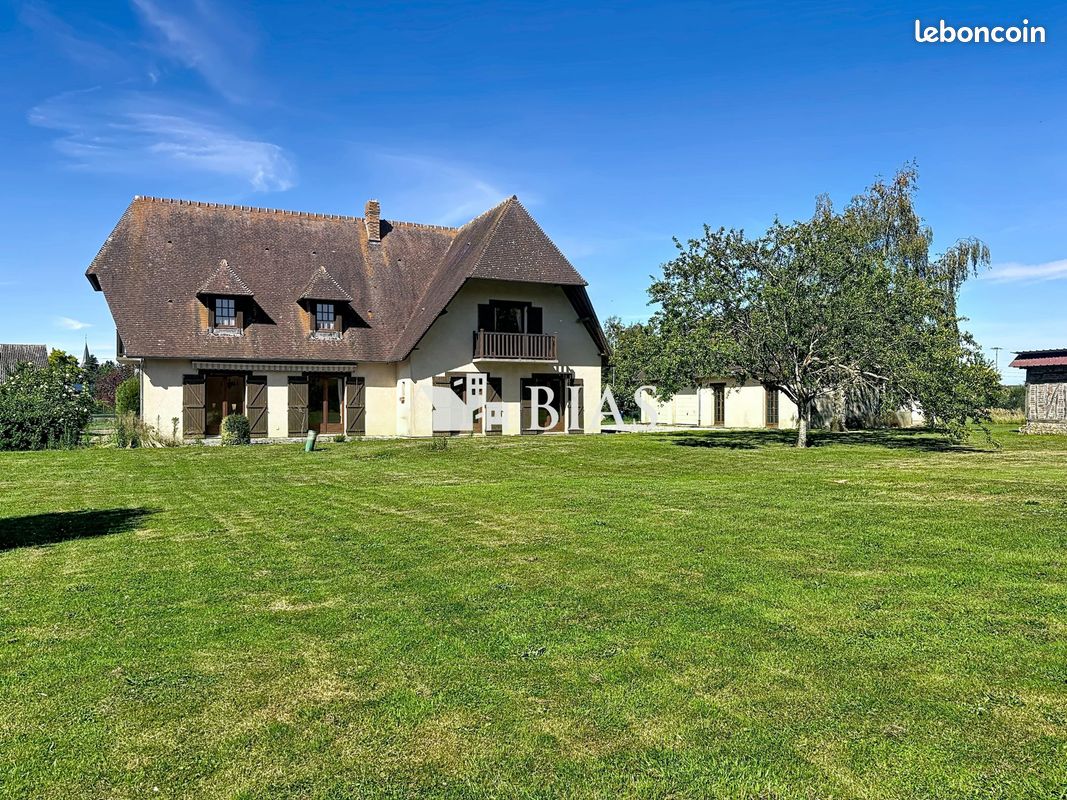 Maison 5 pièces 225 m² · à Daubeuf-la-Campagne · 225 m² · 299 000 €