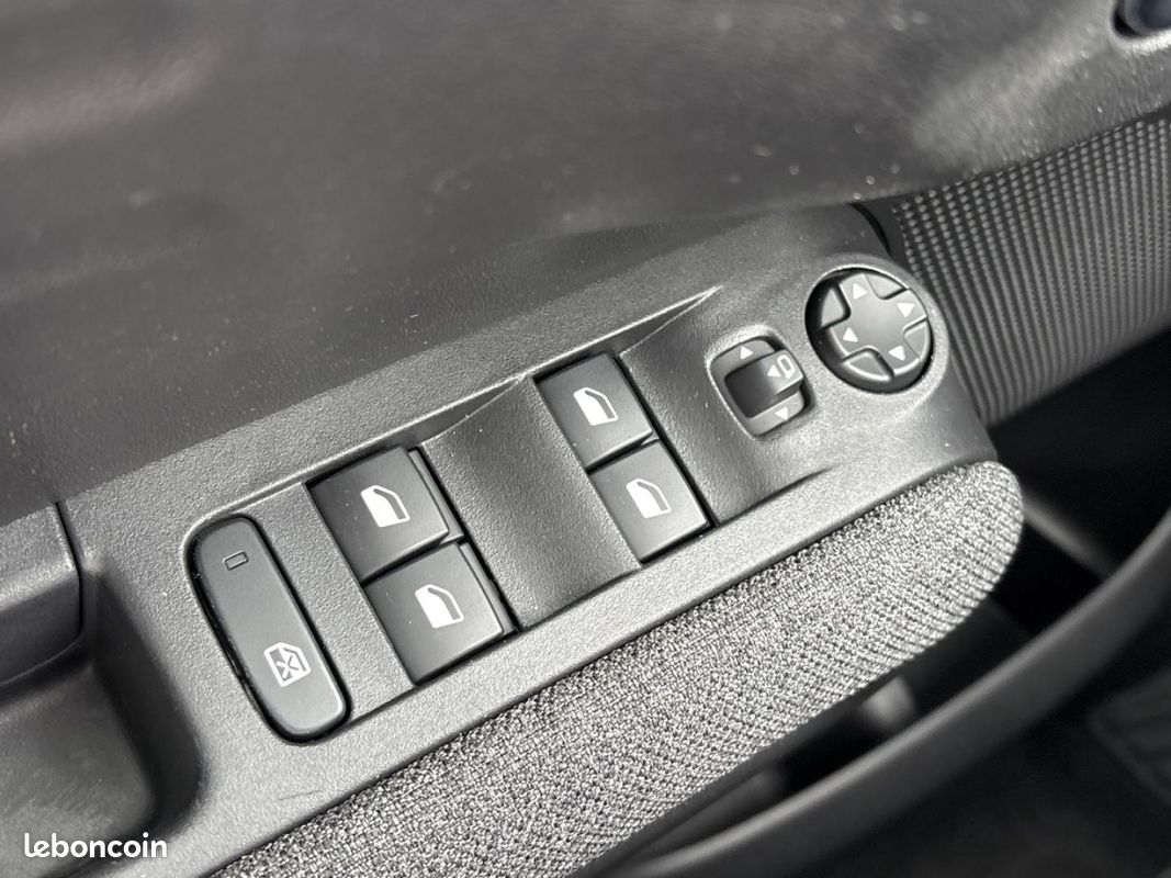 Citroen C3 Aircross PureTech 110ch S&S C-Series 2022 (image 13)