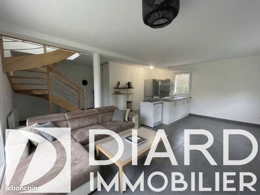 Maison 5 pièces 95 m² · à Châteaubourg · 95 m² · 995 €/mois