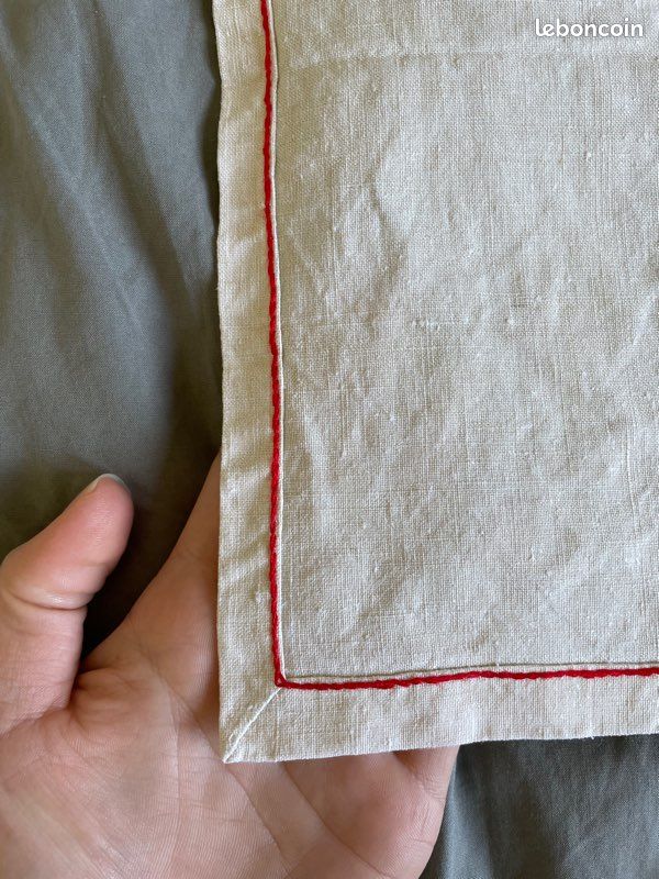 Lot de 5 serviettes brodées vintage motif fraises (image 3)