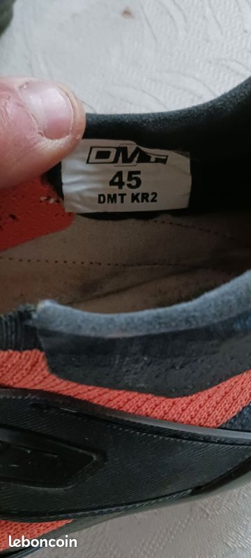 Chaussures DMT taille 45 (image 2)