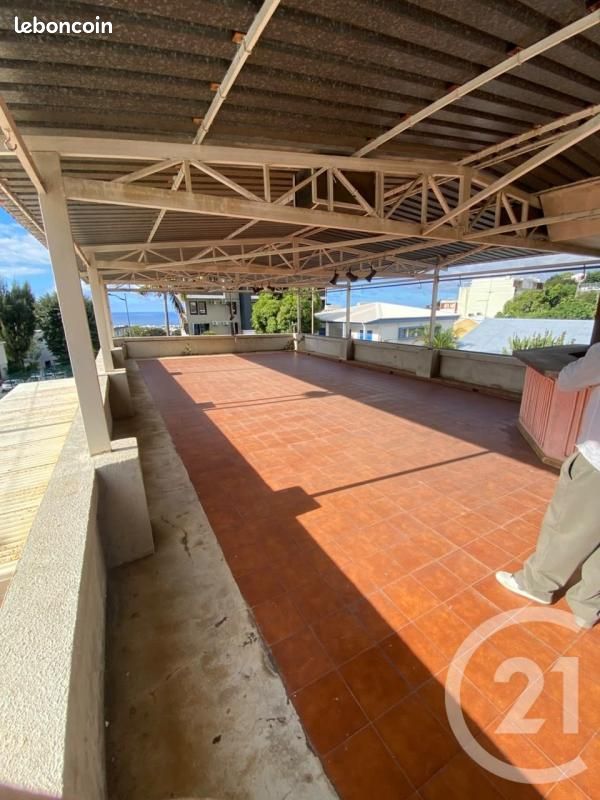Maison 6 pièces 165 m² · à Saint-Denis · 165 m² · 480 000 €
