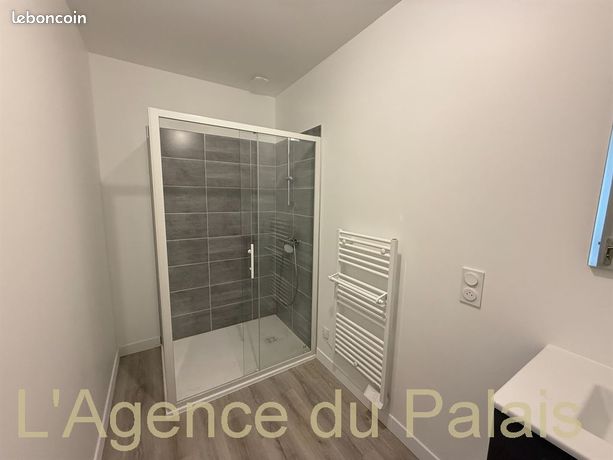 https://img.leboncoin.fr/api/v1/lbcpb1/images/e0/71/f2/e071f2621049e8387be312353a0f9f45c4ca9cdf.jpg?rule=ad-image