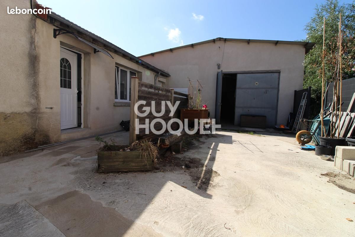 Maison 8 pièces 211 m² · à Ozouer-le-Voulgis · 211 m² · 495 000 €