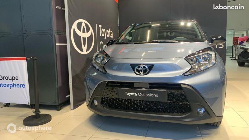 Toyota Aygo X 1.0 VVT-i 72ch Design S-CVT MY24 (image 2)