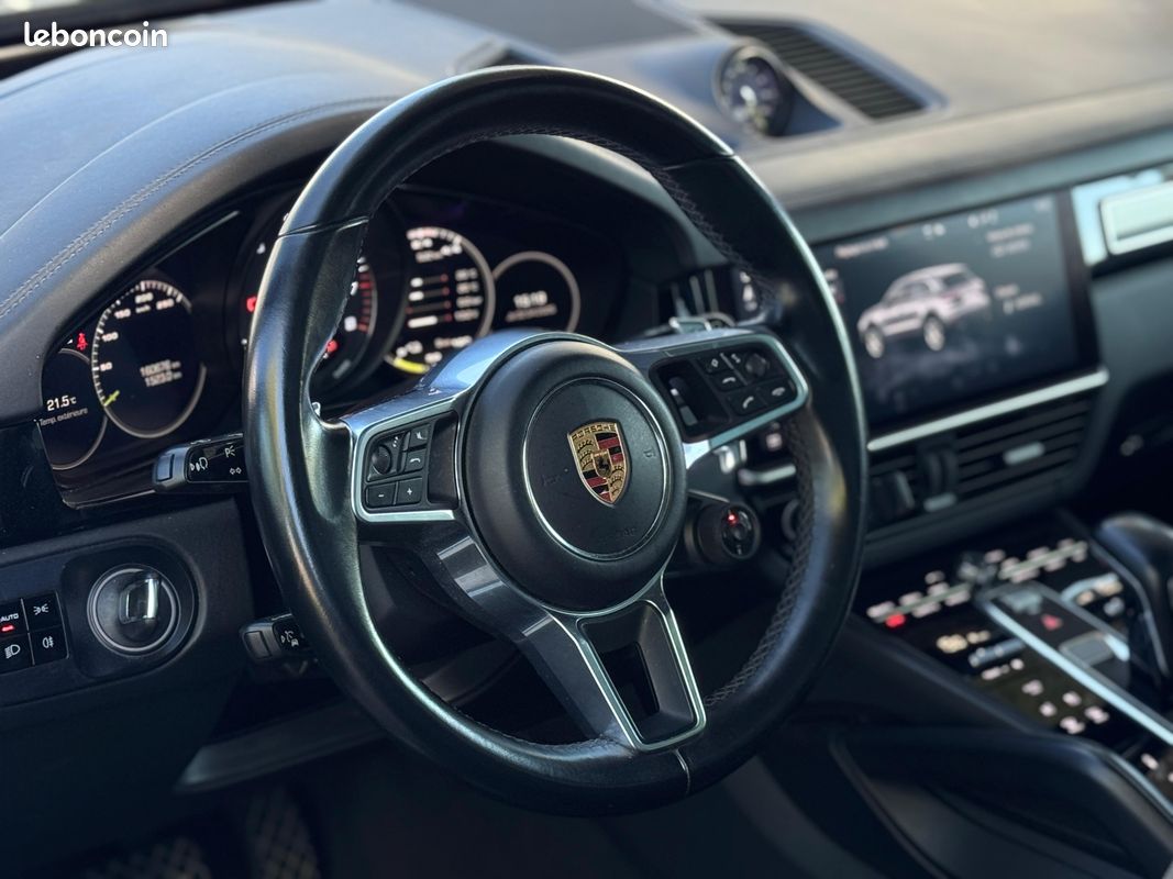 Porsche Cayenne 3.0 V6 E-Hybrid 462 attelage toit ouvrant suivi complet Porsche garantie 12 mois (image 15)