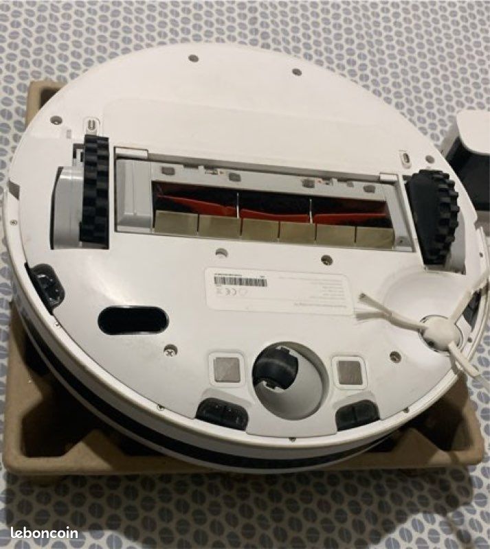 Robot aspirateur marque dreame Vacuum-mopf9 très peu utilisé, parfaitement fonctionnel (image 4)