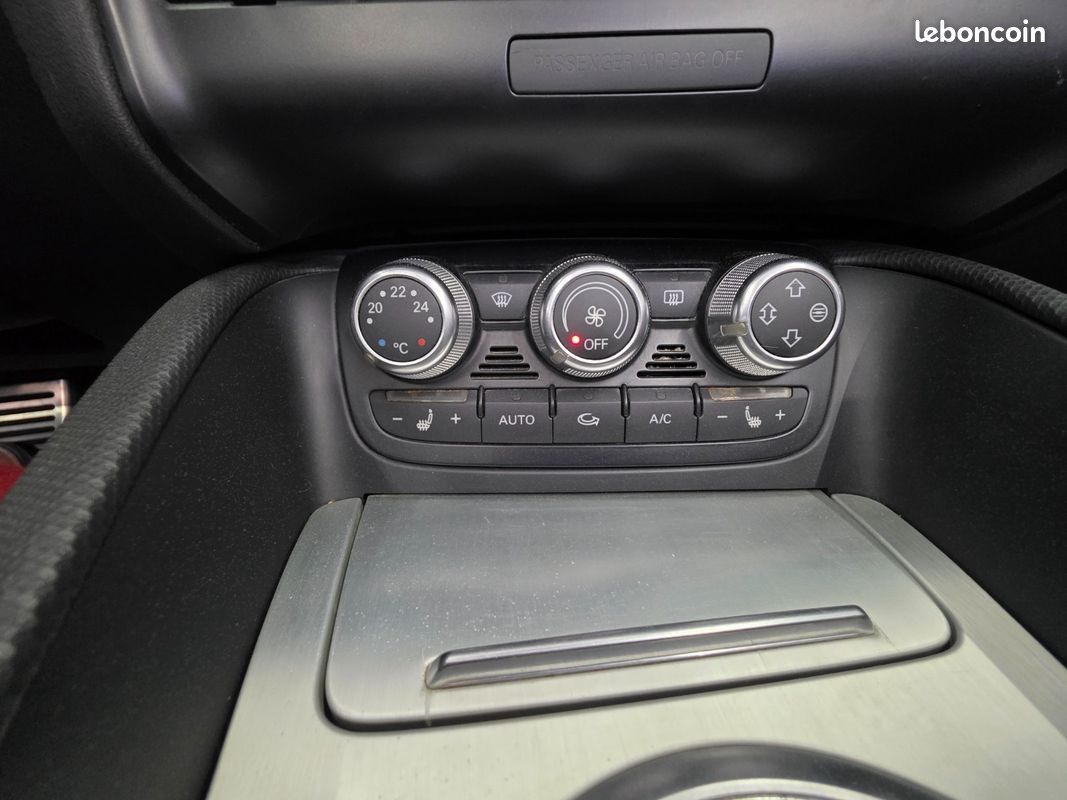 Audi TT cabriolet 2.0 TFSI / sieges chauffants / Bluetooth / feux auto / climatisation auto (image 23)