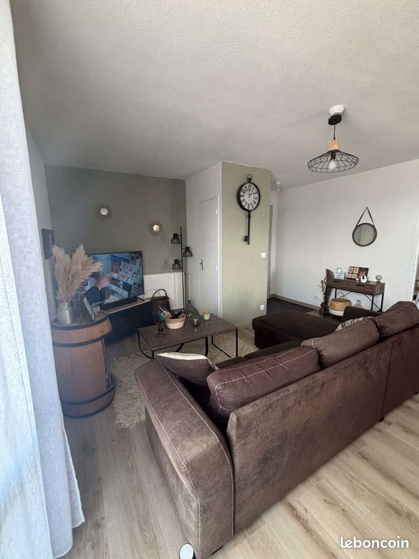 Appartement 3 pièces 67 m² · à Anneyron · 67 m² · 700 €/mois