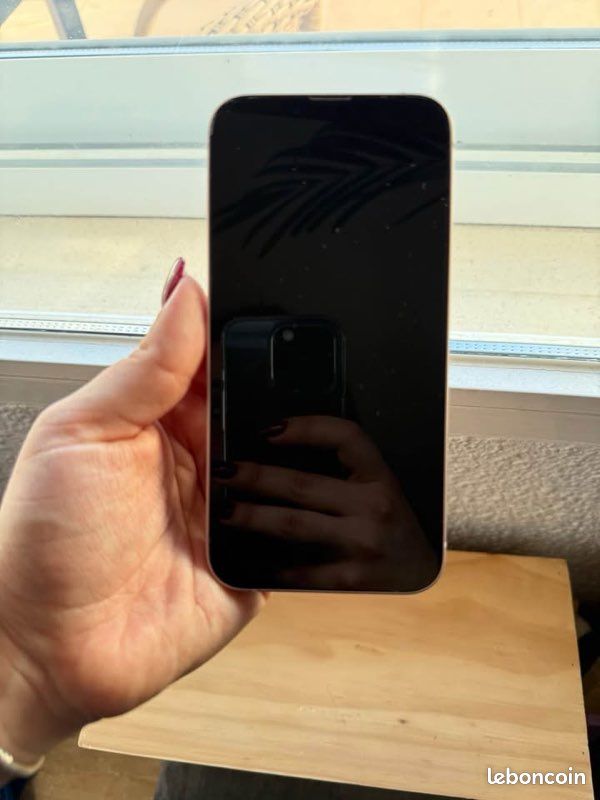 IPhone 13 (image 2)
