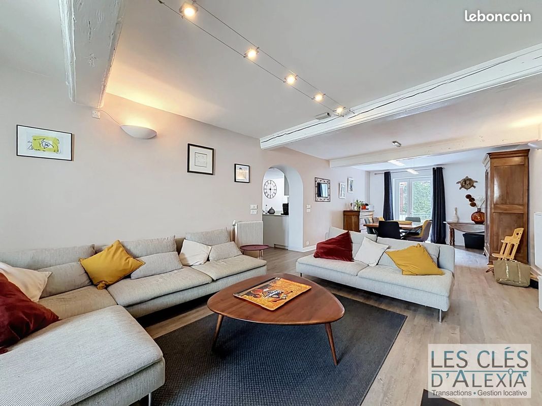 Maison 7 pièces 182 m² · à Vernaison · 182 m² · 498 000 €