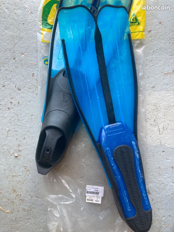 Palmes hirondelle cressi 45-46 (image 1)