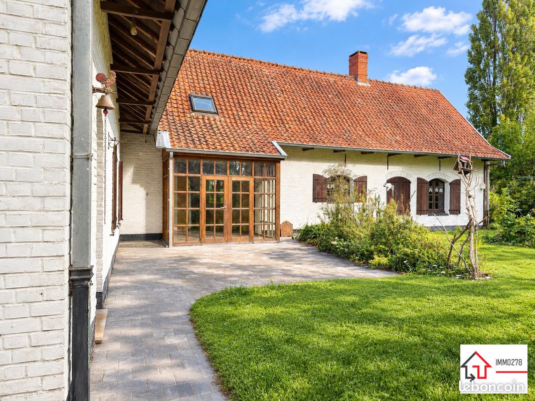 Maison 5 pièces 170 m² · à Steenvoorde · 170 m² · 366 200 €