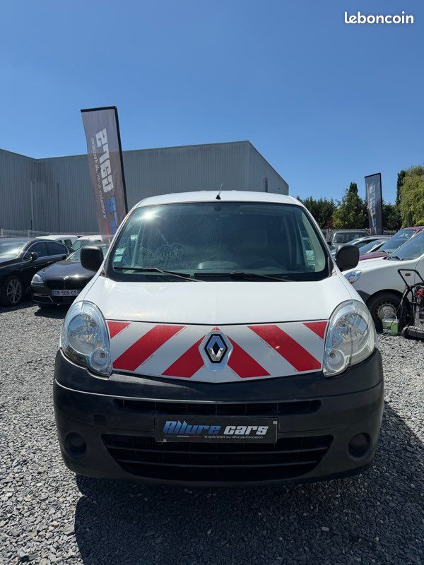 Renault Kangoo 1.5 dCi 90 cv Fourgon / Porte latérale Climatisation régulateur de vitesse Attelage / Garantie 6 mois (image 2)