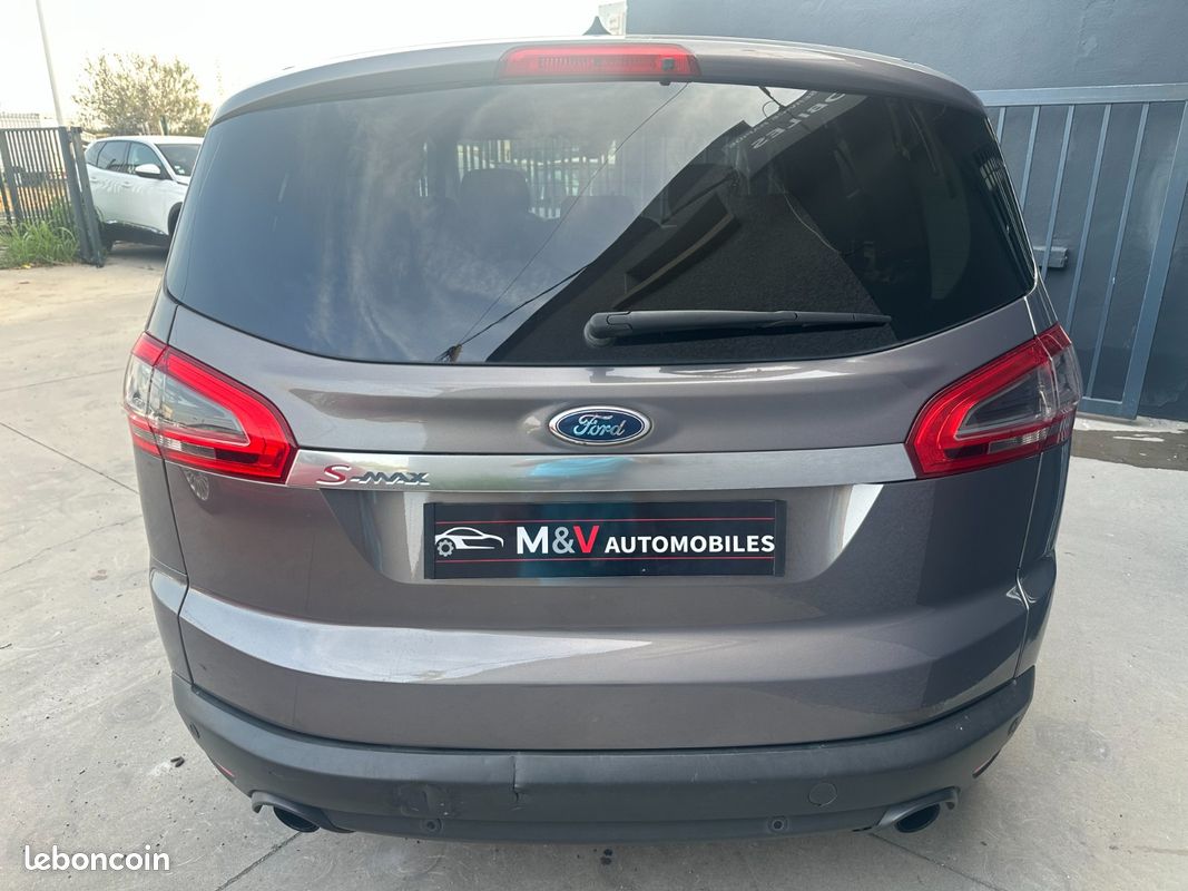 FORD S-MAX 2.2 TDCi 200ch Titanium 7places (image 10)
