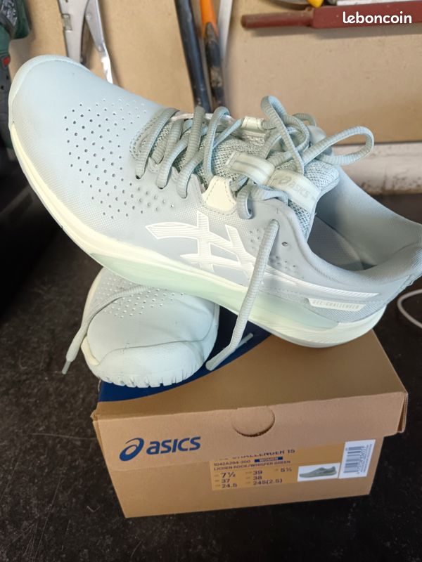 Asics (image 2)