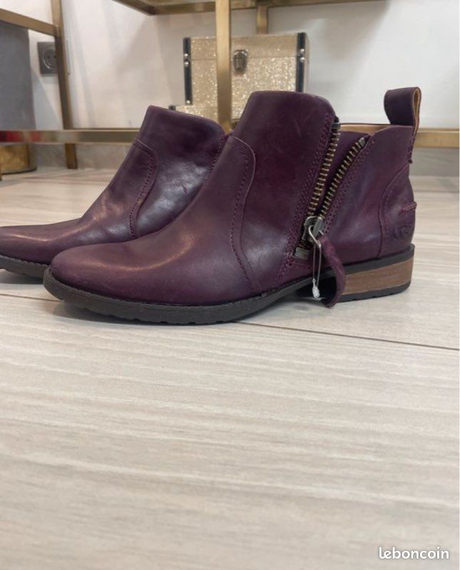 Bottines UGG neufs Chaussures