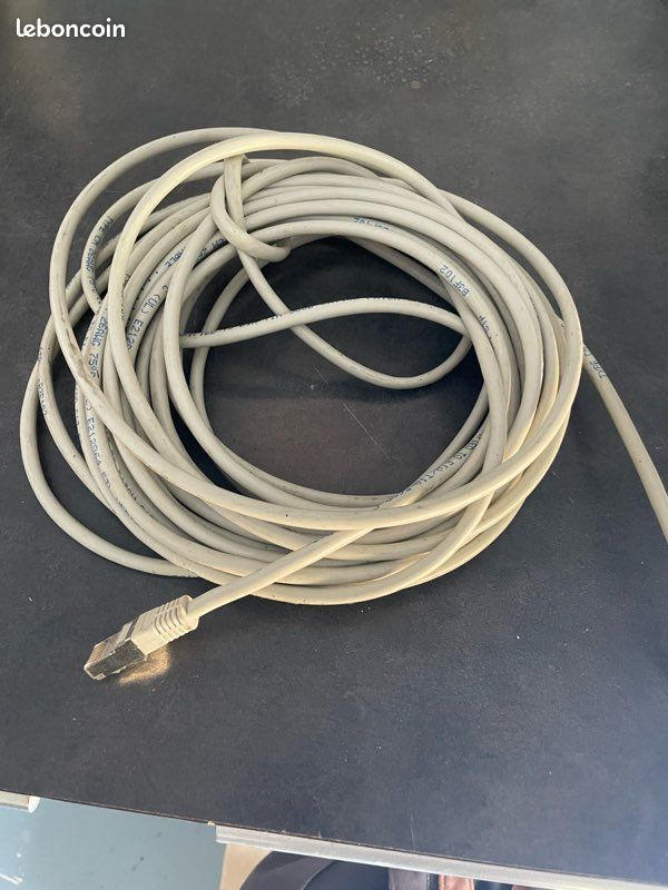 Câble RJ45 de 5 m (image 1)