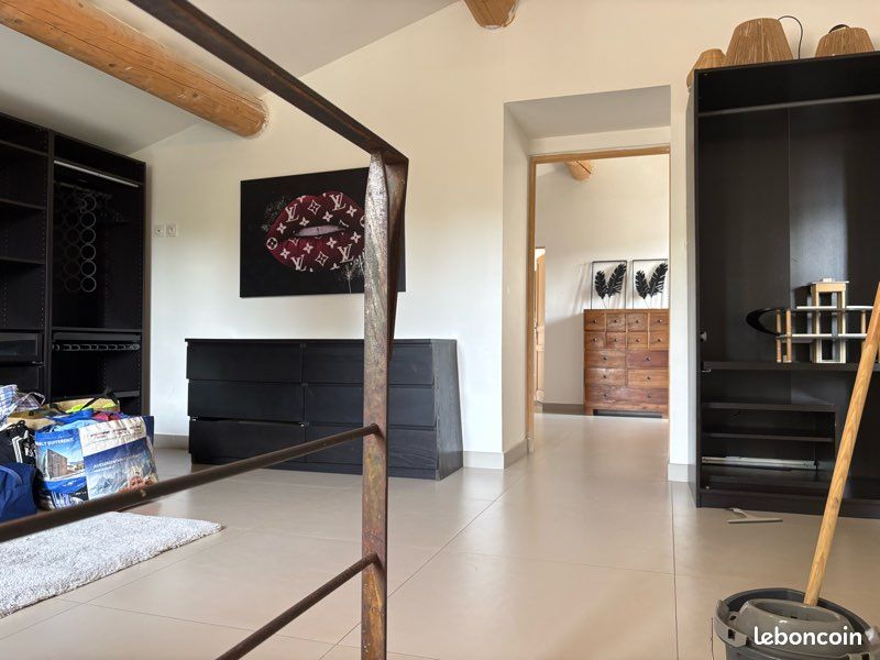 Maison 4 pièces 160 m² · à Lambesc · 160 m² · 1 600 €