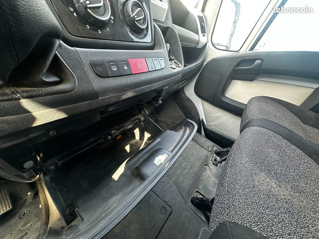 Fiat Ducato Pritsche/Kipper 35 FIAT Ducato 2.3L BENNE GPS TEL ETC...(16 585  HT) (image 32)
