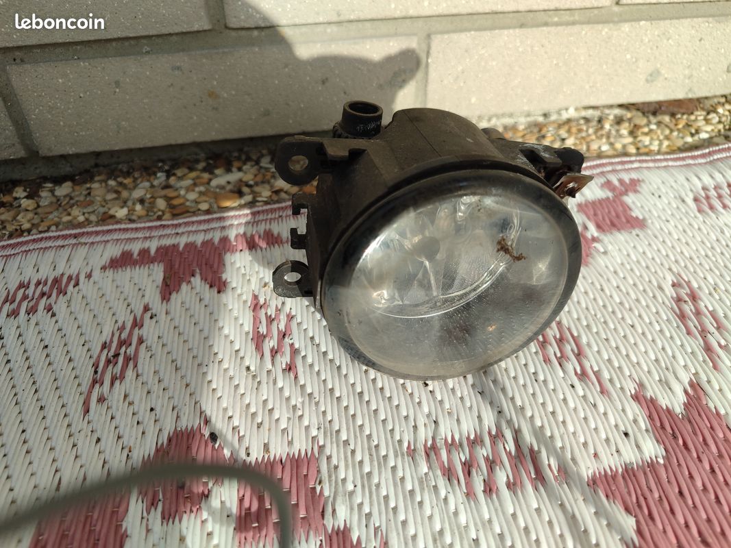 Phare anti brouillard ford fusion (image 2)