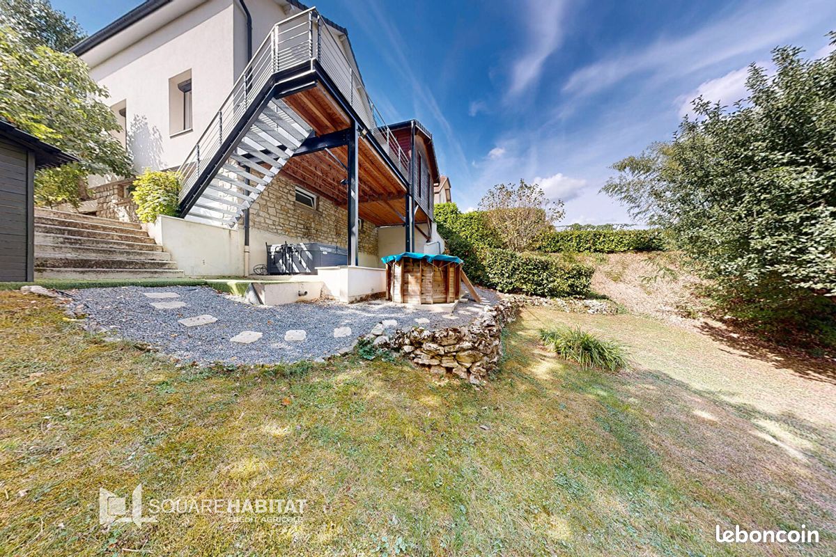 Maison 7 pièces 136 m² · à Besançon · 136 m² · 439 000 €