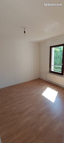 Appartement 2 pièces 46 m² entièrement rénové, parking privé et cave