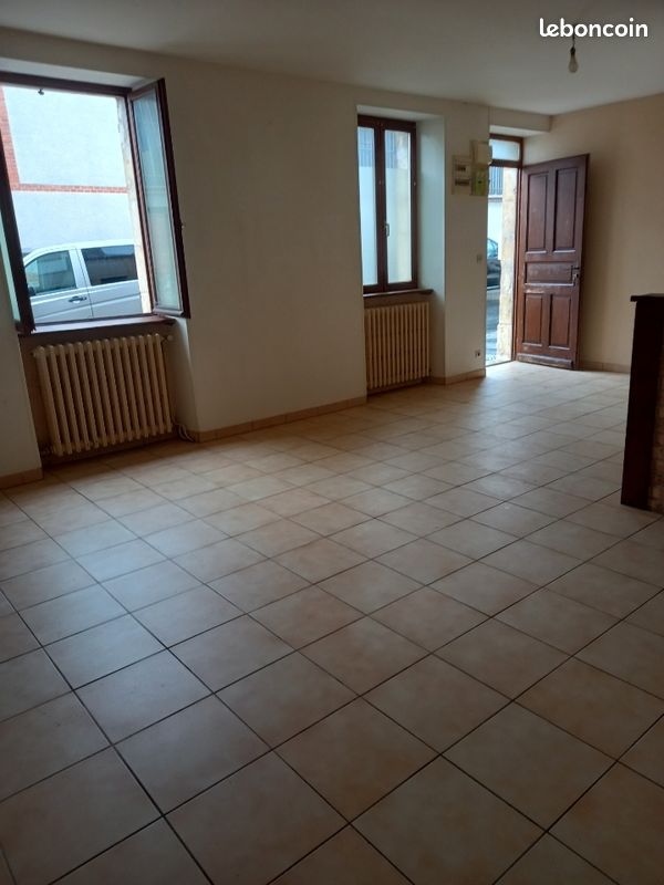 Maison 4 pièces 80 m² · à Issoudun · 80 m² · 90 000 €