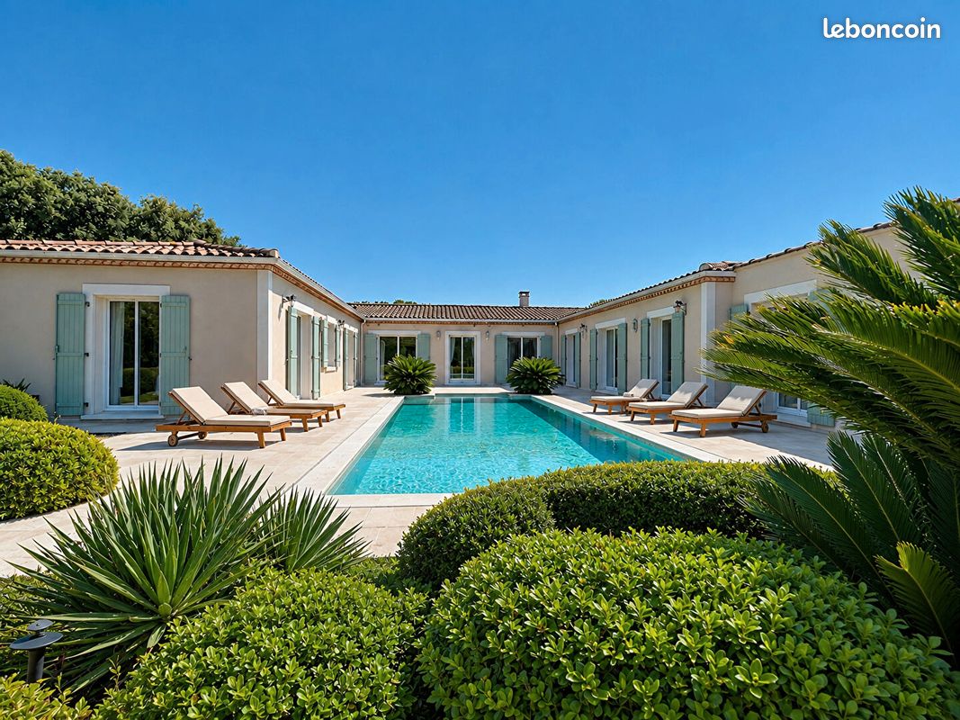 Maison 9 pièces 275 m² · à Nîmes · 275 m² · 780 000 €