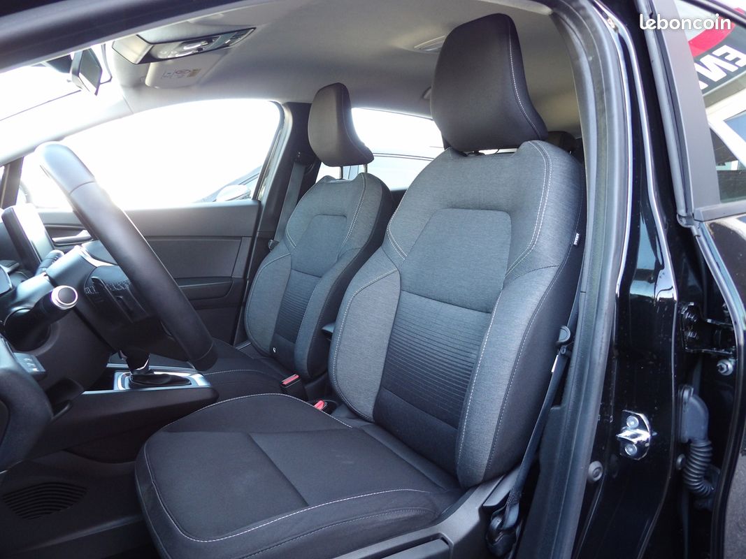 Renault CAPTUR II 1.3 TCE 130CH FAP BUSINESS EDC (image 3)