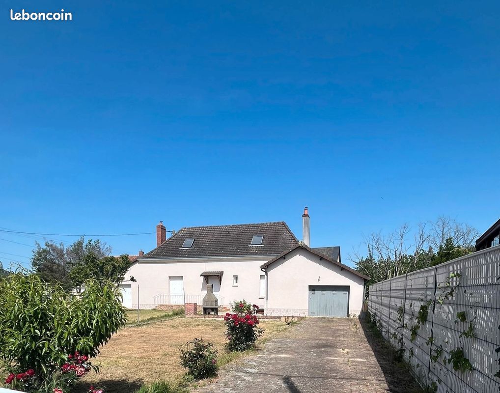 Maison 6 pièces 130 m² · à Écommoy · 130 m² · 189 900 €