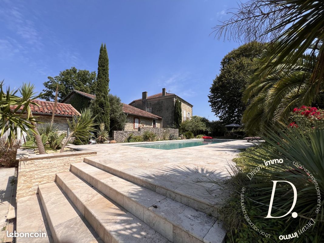Maison 8 pièces 374 m² · à Saint-Cricq-du-Gave · 374 m² · 760 000 €