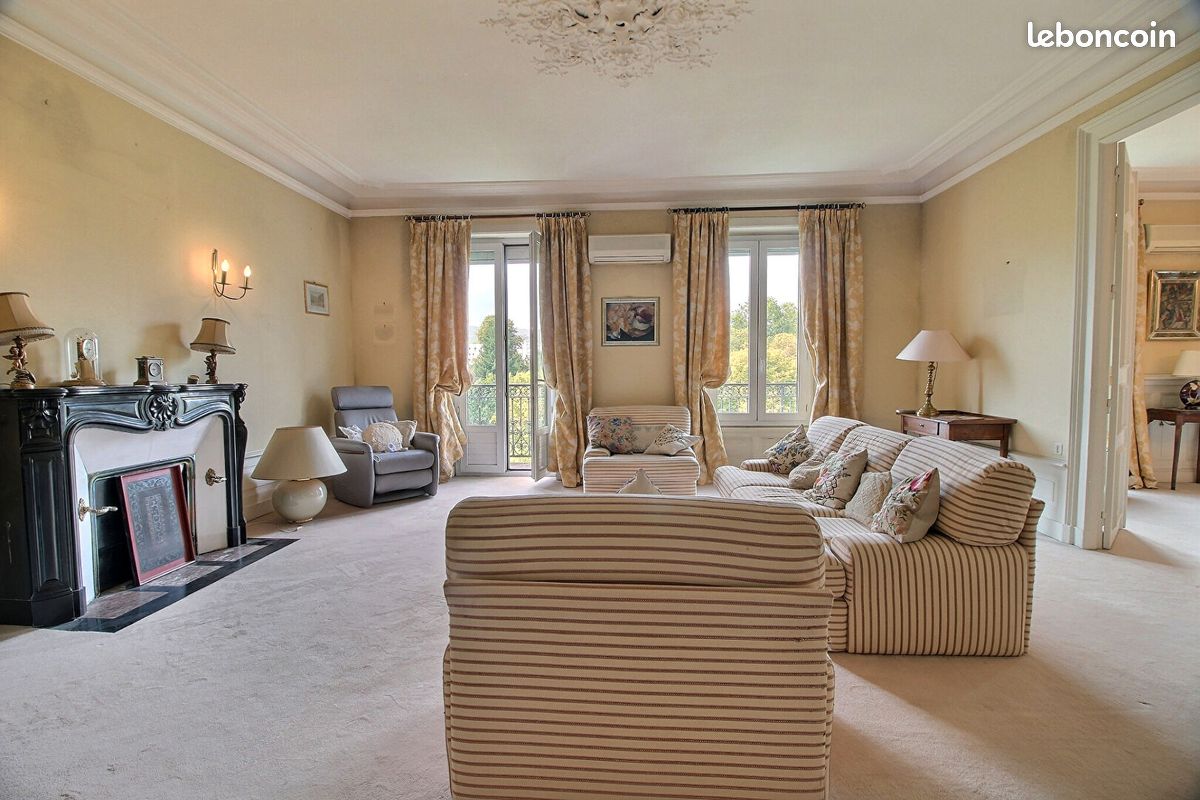 Appartement 5 pièces 212 m² · à Clermont-Ferrand · 212 m² · 340 000 €