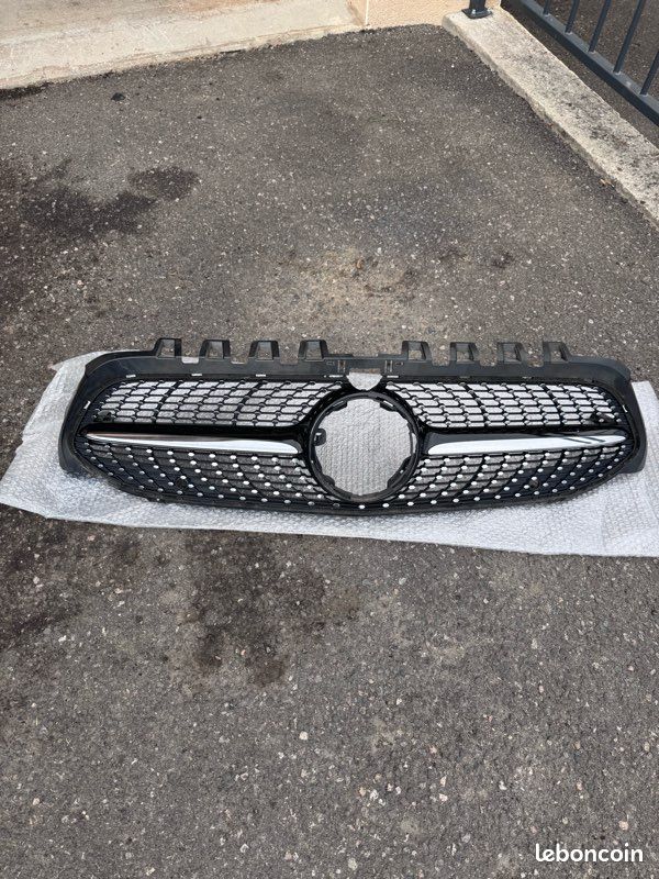 Calendre Mercedes Classe A w177 (image 1)