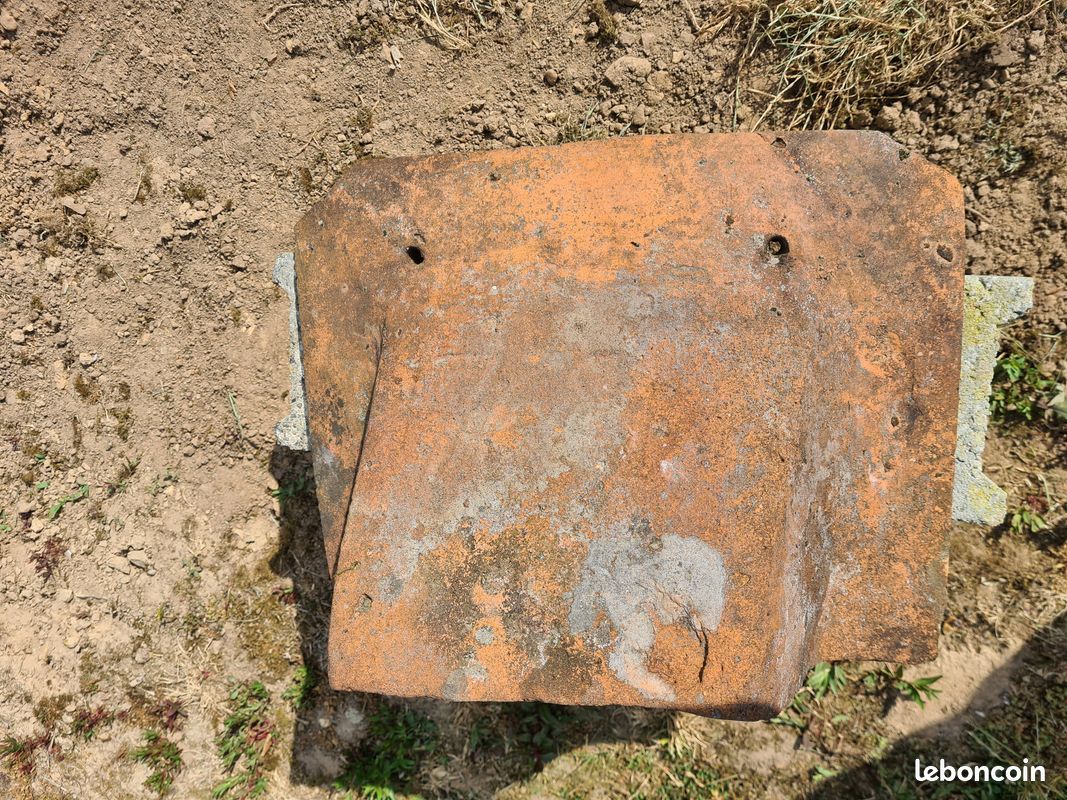 1 tuile chatière ancienne en terre cuite 18ème (image 2)