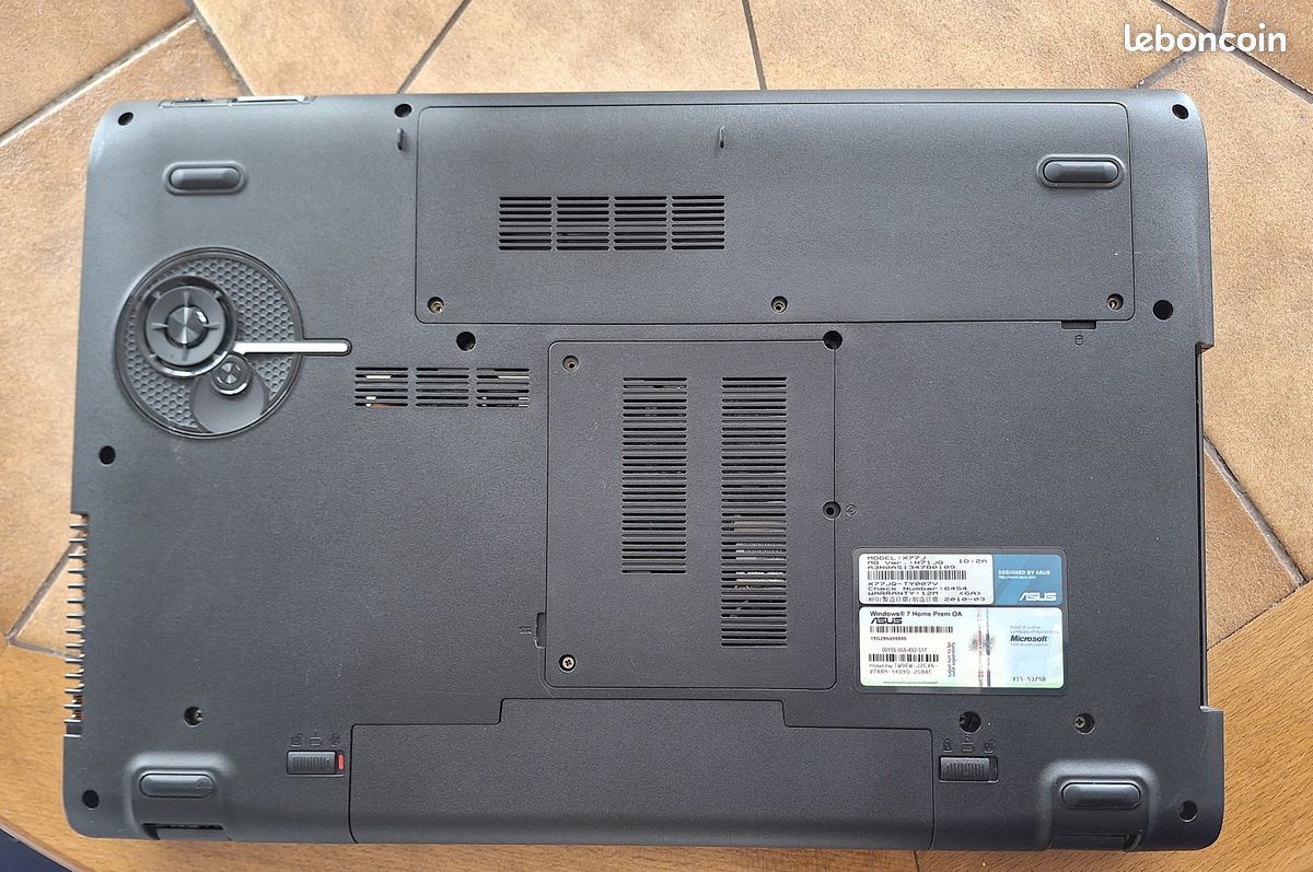 PC Portable ASUS X77J - 17,3 Pouces - Intel Core I7 - 500 Go HDD - 4 Go RAM - Windows 10