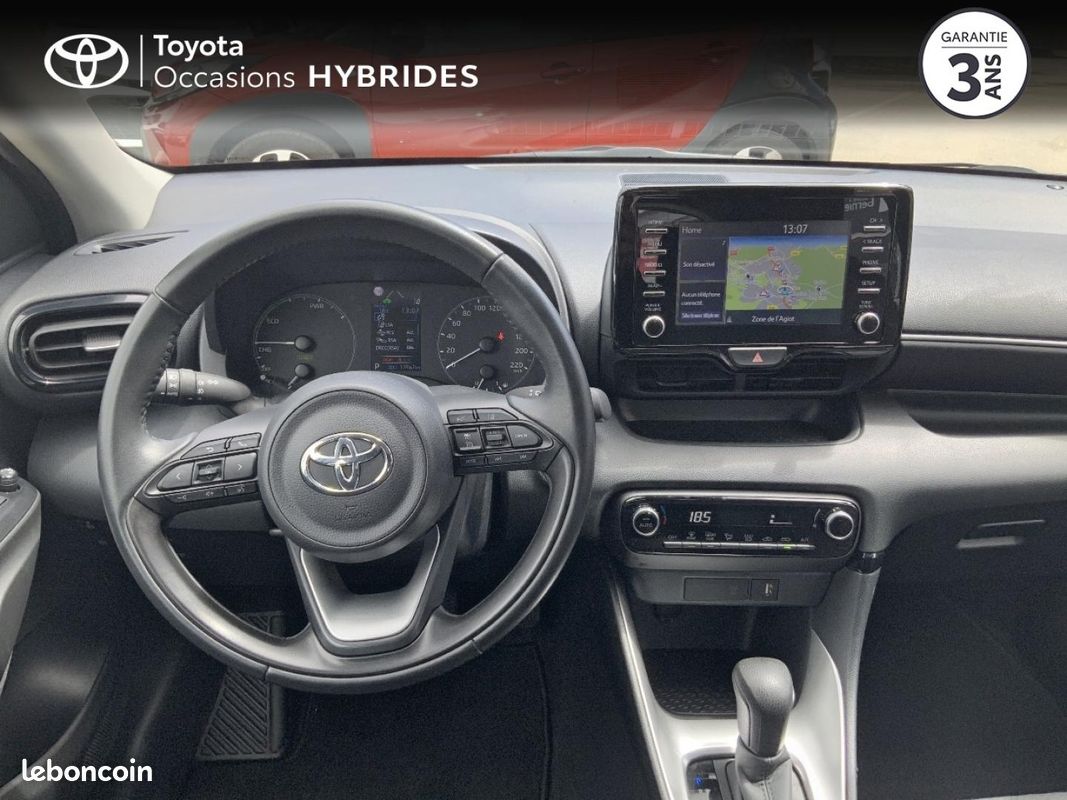 Toyota Yaris 116h Dynamic Business 5p MY22 (image 9)