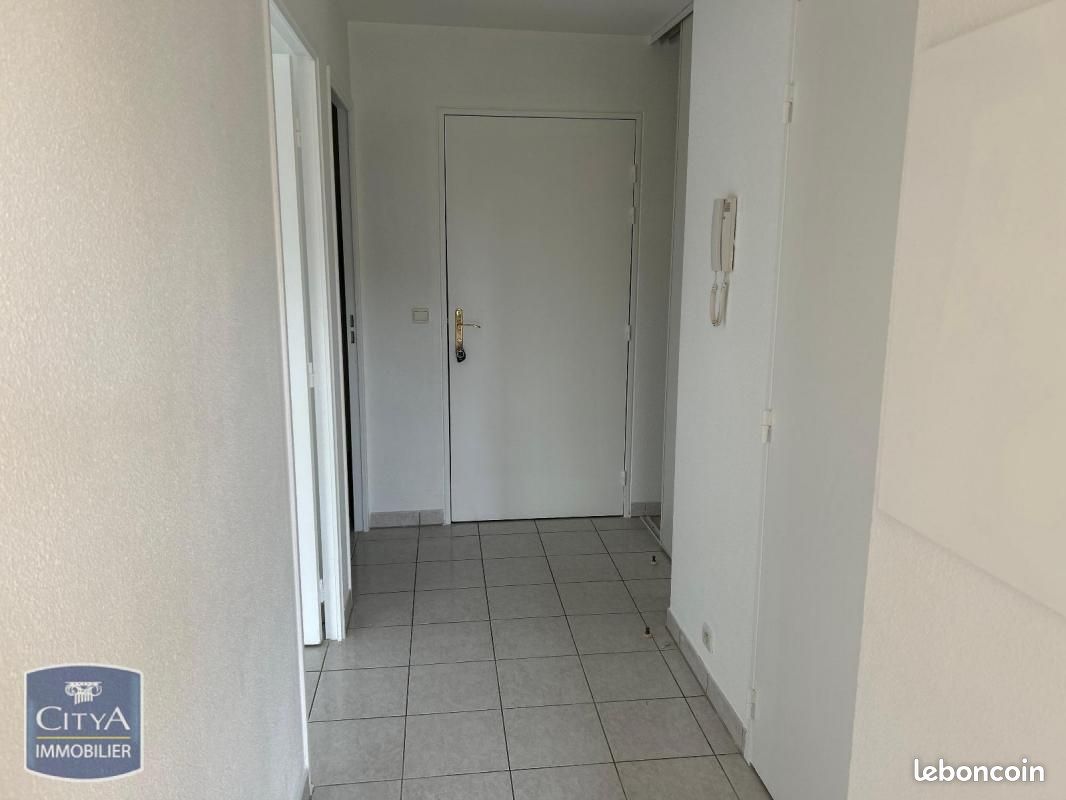 Appartement a louer - 2 pièce(s) - 56.54 m2 - Surfyn