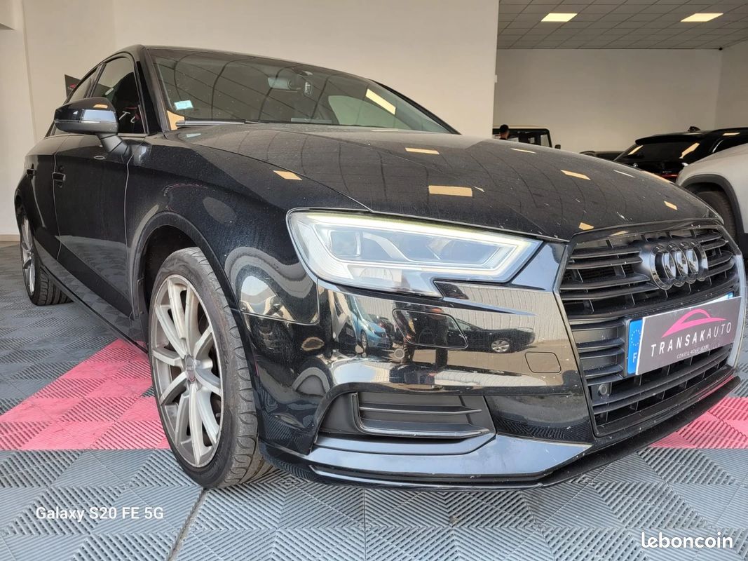 AUDI A3 BERLINE 35 TFSI CoD 150 S tronic 7 Design Luxe + VOLANT SLINE / S-LINE + SIEGES CUIR + ATTELAGE + ENTRETIEN AUDI (image 7)