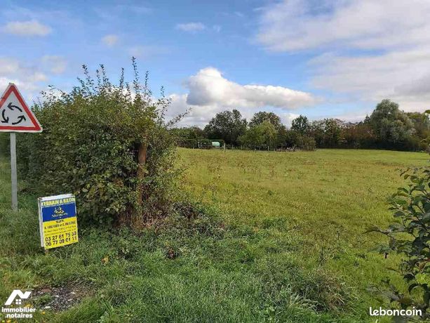 Terrain 1800 m² SOLRE LE CHATEAU