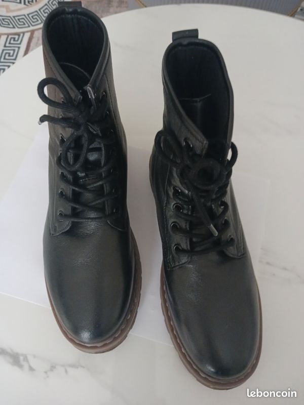 Bootine (image 1)
