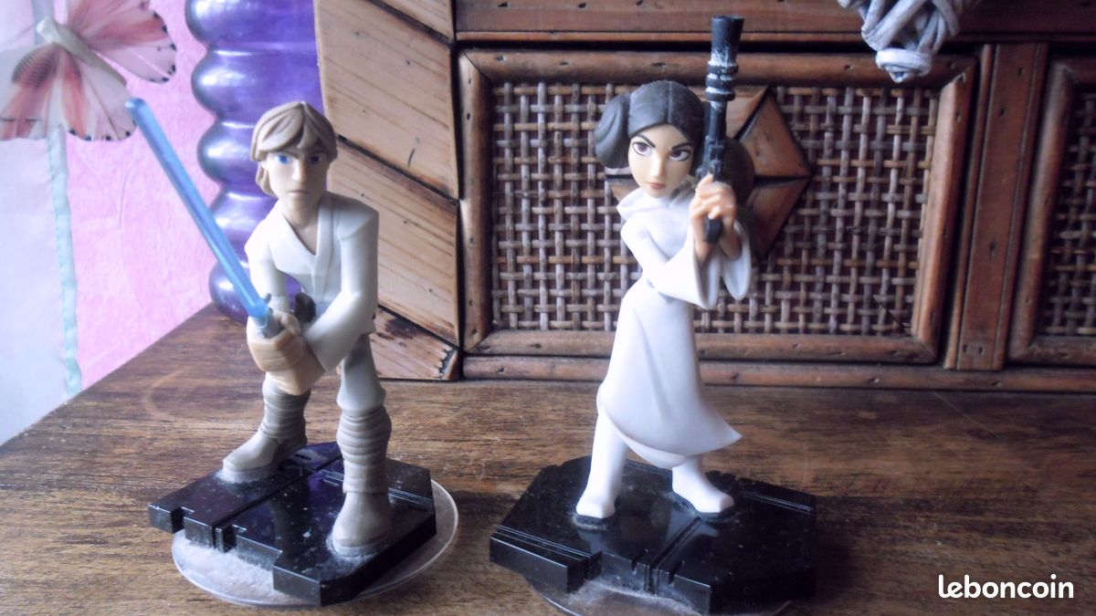 2 figurines star wars de collection (image 1)