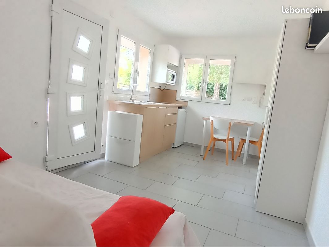 Appartement 1 pièce 19 m² · à Fleury-les-Aubrais · 19 m² · 450 €/mois